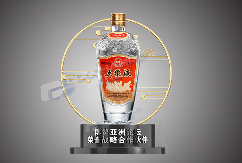城市符號(hào) | 湯臣新材等比復(fù)刻五糧液亞克力酒瓶巨型地標(biāo)